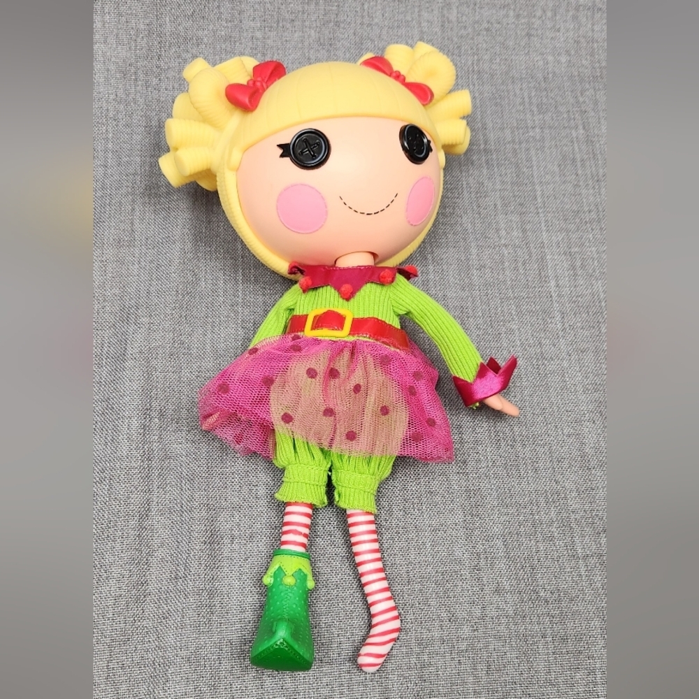 Lalaloopsy Holly Sleighbells Elf Dressed Doll. 2009.